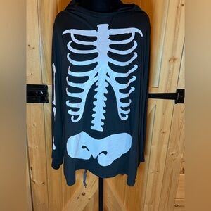 2/$30 Celebrate Halloween Skeleton Print Long Sleeve Black Top, size L